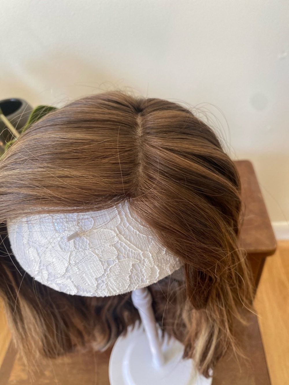 Designer Human Hair Wig - blond ombré bob - Picture 6 of 9